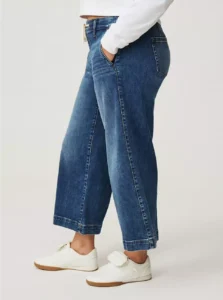 Torrid mid-rise blue denim jeans for women with flattering fit
