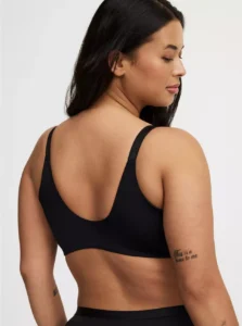 Women’s seamless black T-shirt bra with front closure